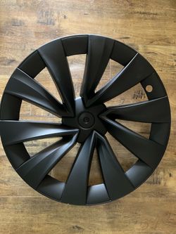 Tesla Model Y helix wheel cover