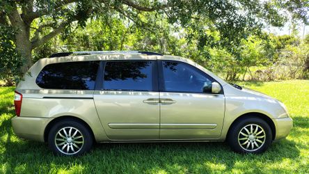 2009 KIA Sedona