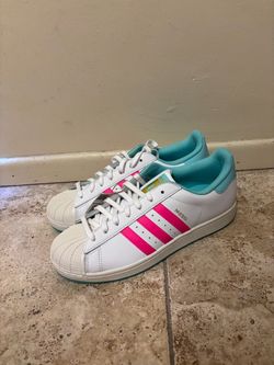 Adidas men’s shoes size 10.5