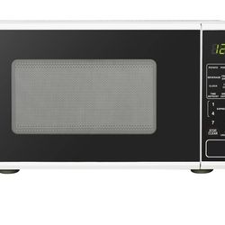 Mainstays 700 watts microwave