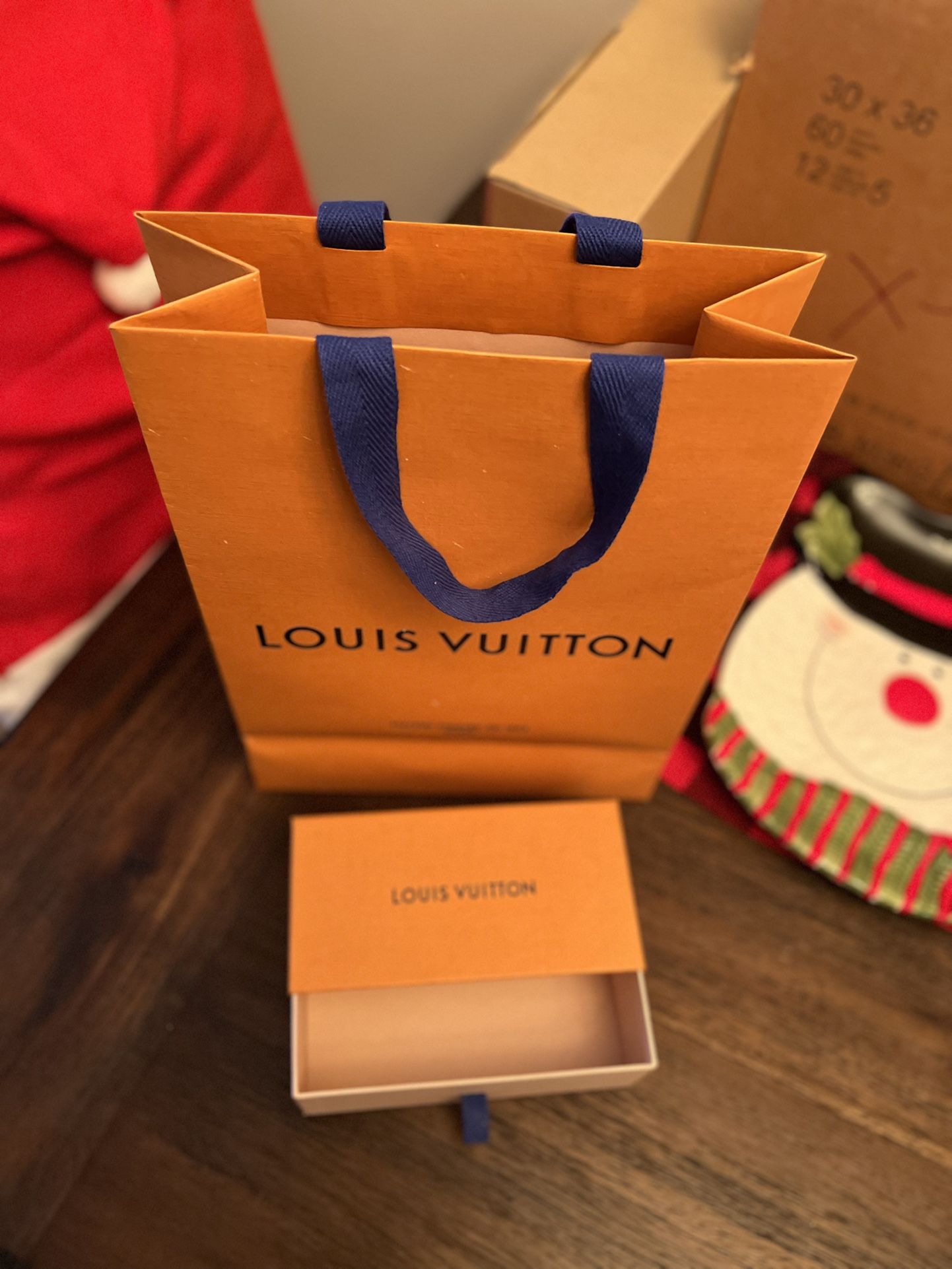 Louis Vuitton Tompkins Square Tote for Sale in Phoenix, AZ - OfferUp