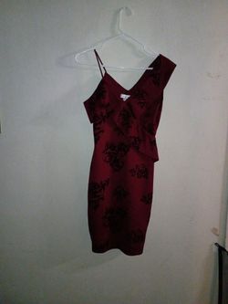 Burgandy dress size small has black embroidery