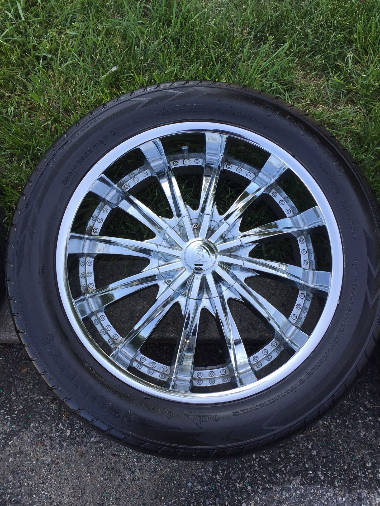 CADILLAC ESCALADE WHEELS for $700 OR BEST OFFER!!