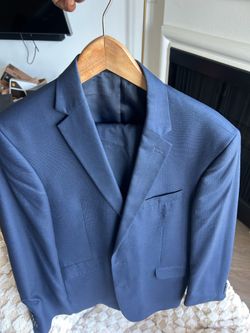 40 R suit