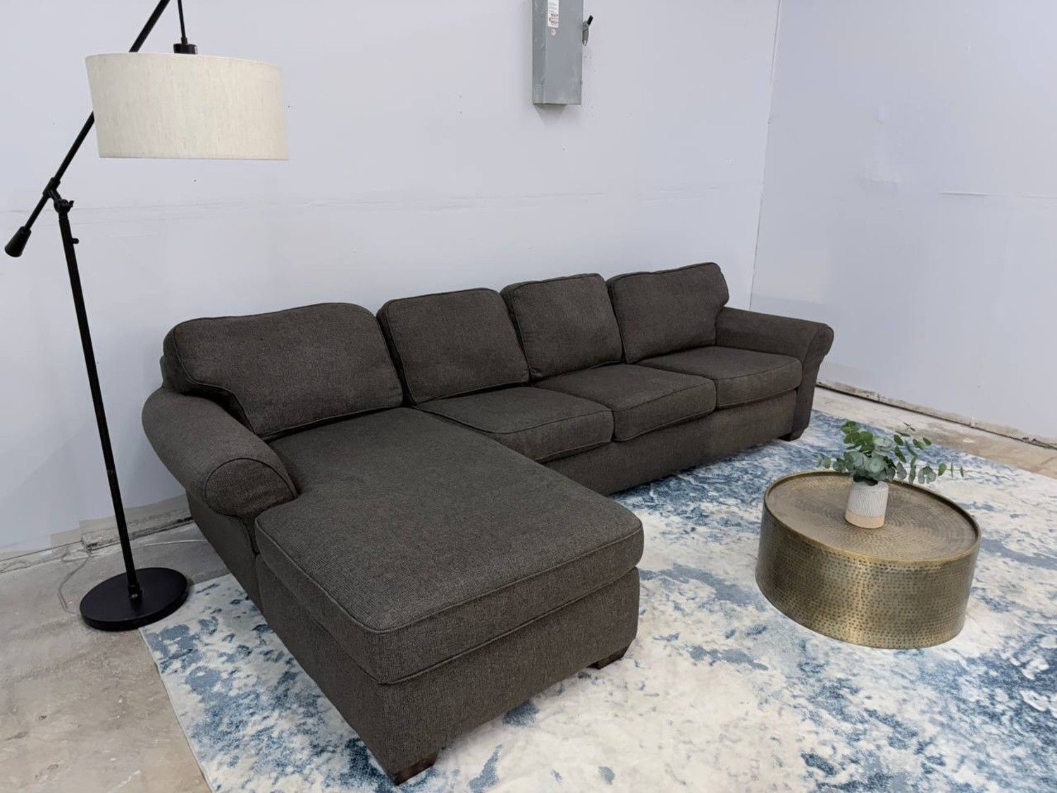 Flexsteel 2-Piece Dark Gray Sectional Couch