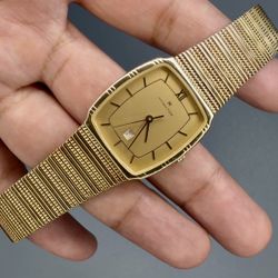 Hamilton Tank 9892 in Gold 