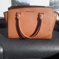 MICHAEL KORS