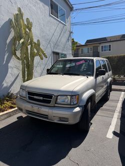 1998 Isuzu Trooper