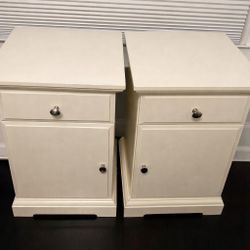 Set Of 2 White End Tables