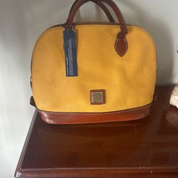 Women Purse Dooney & Bourke