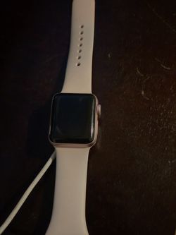Apple Watch Rose Gold with White Sport Band