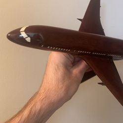 Boeing 787 Highly Detailed Handcrafted Mahogany Wood Design Airplane Desk Model with Stand  Missing pieces. See video for full explanation.  Pick up a
