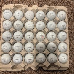 30 Titleist Prov1/Prov1x in great condition 