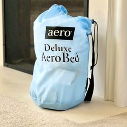 aero “Deluxe AeroBed”