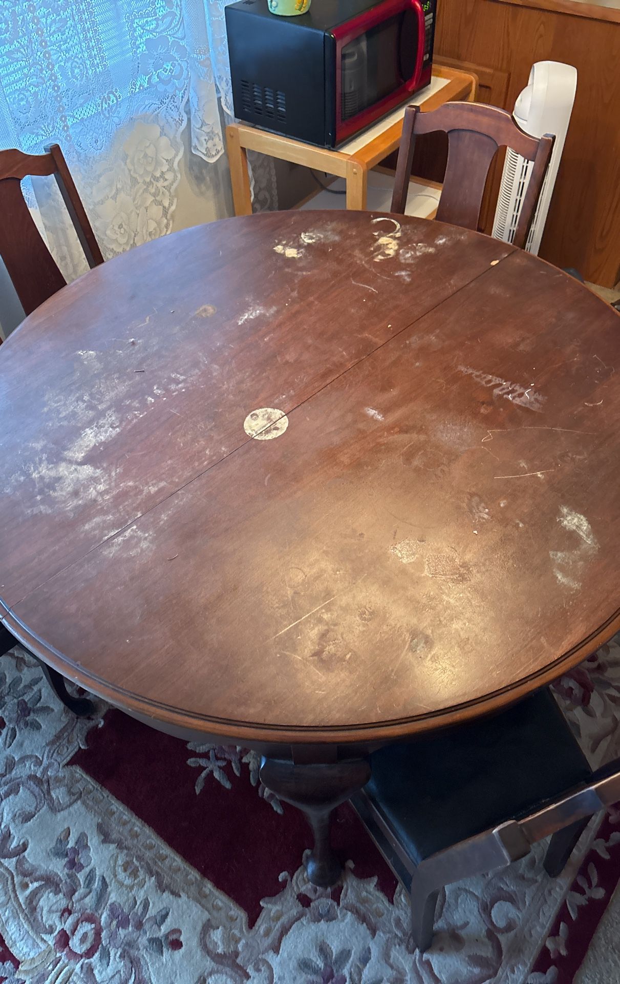 Dinning Room Table And Chairs