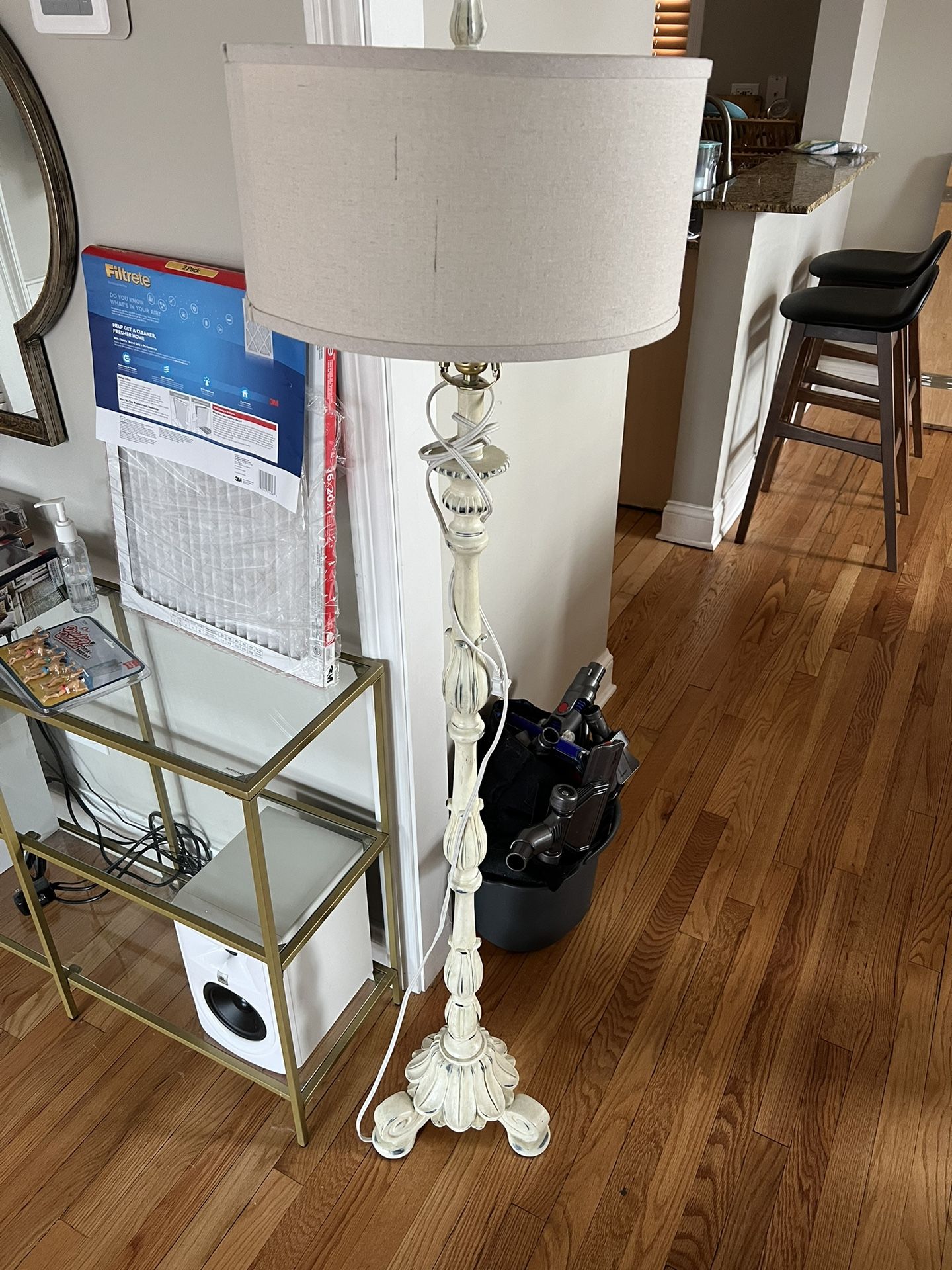 Vintage White Lamp