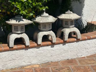 Heavy Vintage Lantern Stone Sculpture Statue Garden Zen Garden Pagoda Collectible