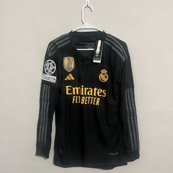 Real Madrid 2023-24 3rd Jersey Small (slim Fit) 