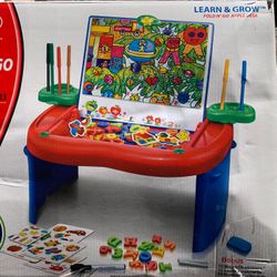 Fold n go Apple desk for kid