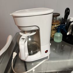 Coffee maker plus Cleaner 