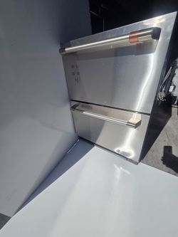 New 24"  cafe beverage center