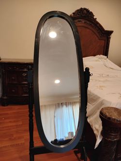 Oval Mirror