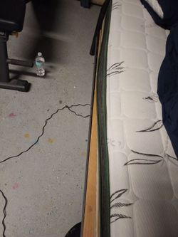 Ariana's Furniture &Mattress.. 👎👎👎👎👎