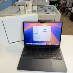 MacBook Air M3 16GB Ram 256ssd with Apple care till December