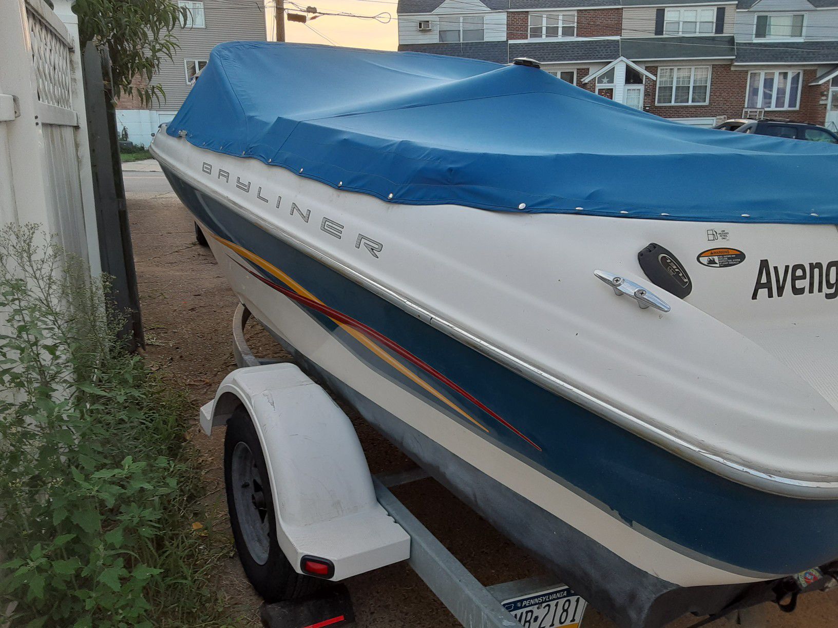 2002 Bayliner Capri 185 great condition low hours