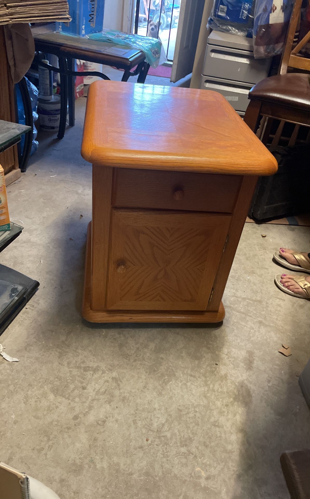 End table with wheels