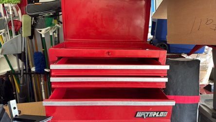 Waterloo Red Metal Tool Chest