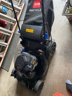 New used once 2025 TORO Recycler Max 22 inch Self Propelled Lawn Mower self propelled Smart Stow used 1 time only  569$ new