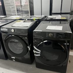 Brand New scratch & dent Samsung Washing Machine & Dryer Sale