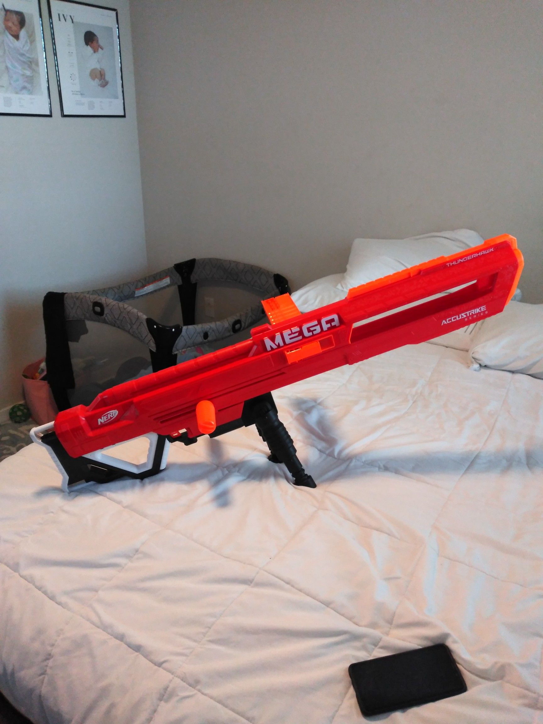 Mega nerf gun accustrike