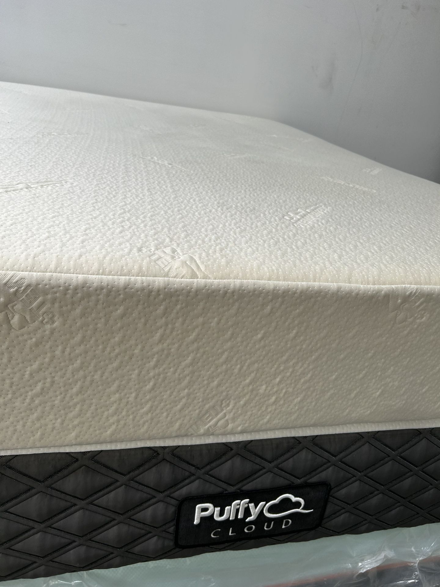 King Size Mattress Tempurpedic