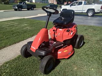 LIKE NEW, CRAFTSMAN R110 REAR ENGINE RIDING MOWER