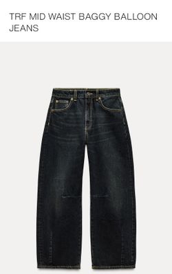 Zara  BAGGY BALLOON JEANS