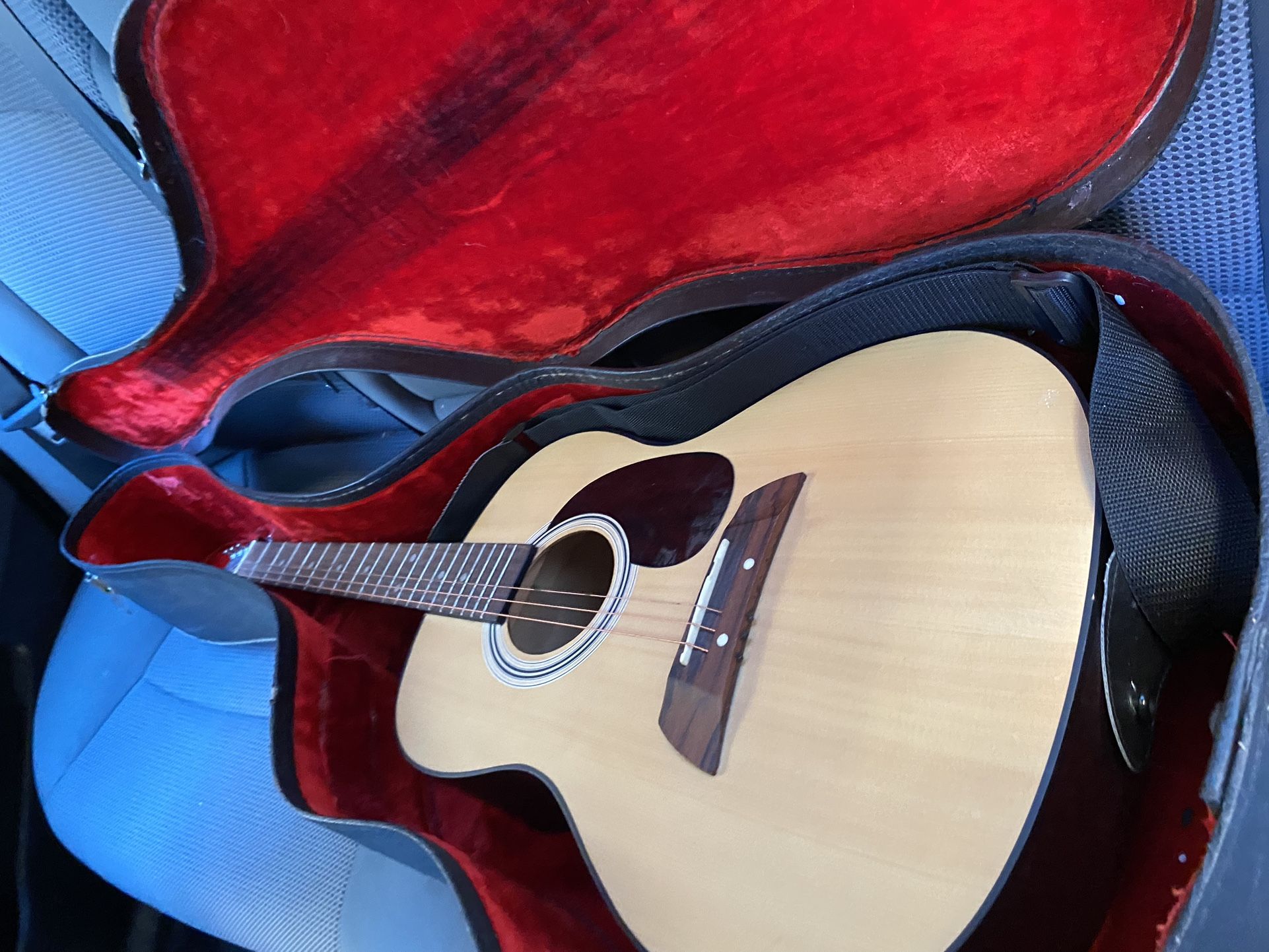 Guitar 