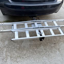 Dirt bike hitch carrier