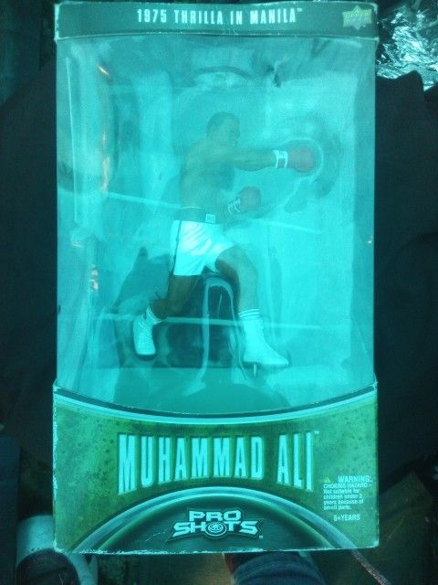 1975 Thrilla In Manilla Upper Deck Muhammad Ali Pro Shots Action Figure To