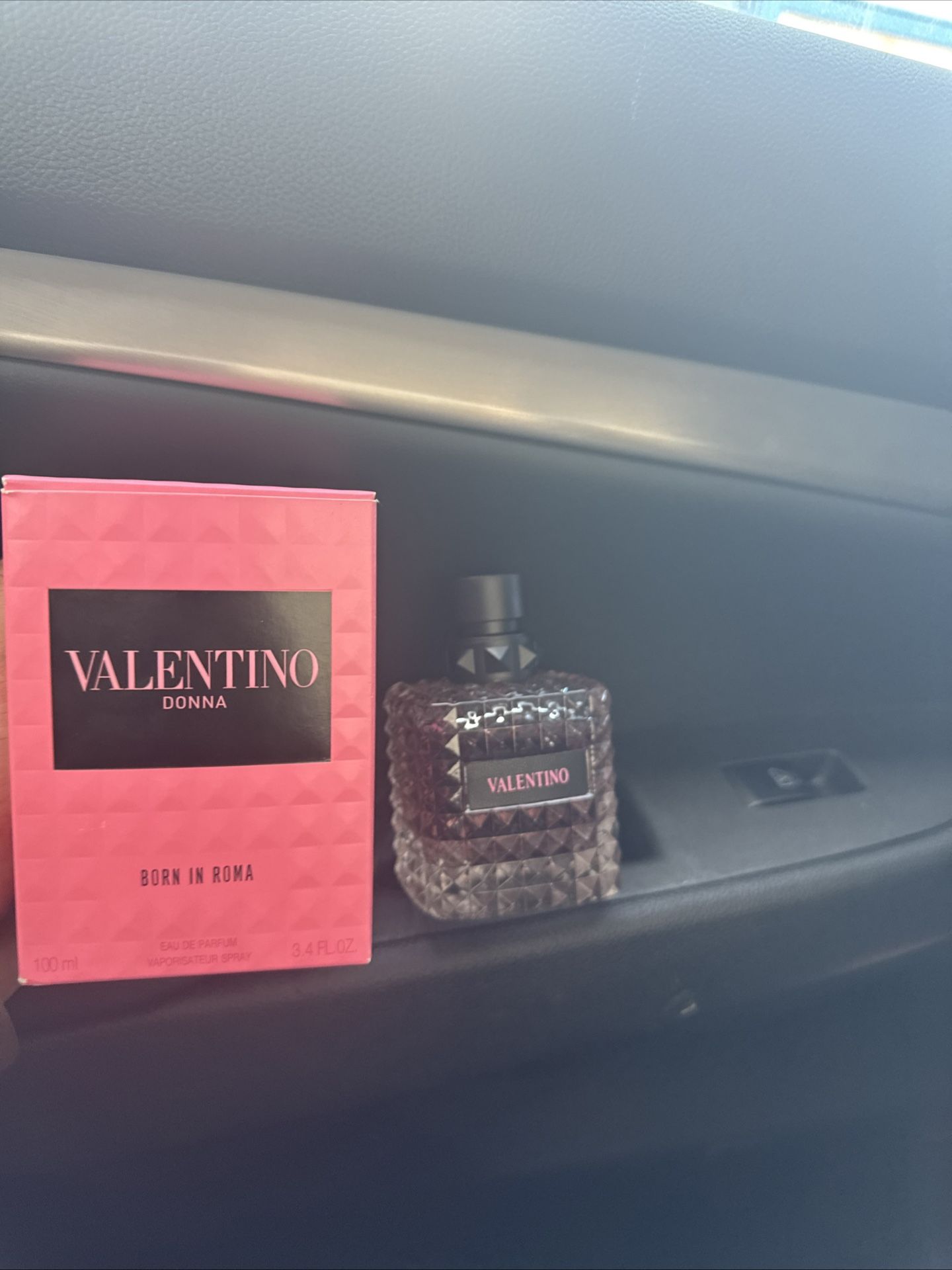 Valentino Donna Born In Roma 