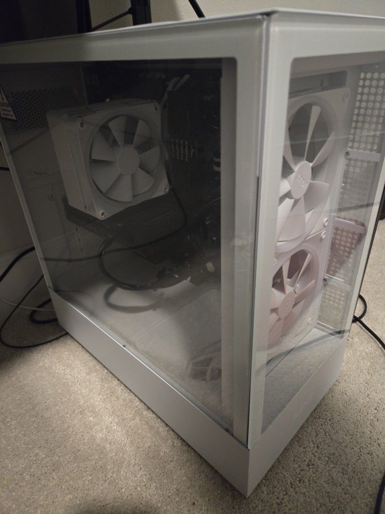 Gaming Setup (Read Description)
