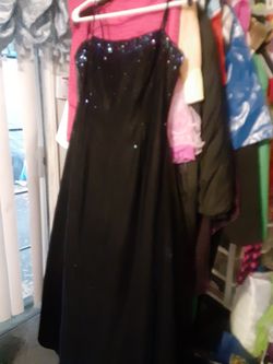 Prom dress black with shimmering blue size 4
