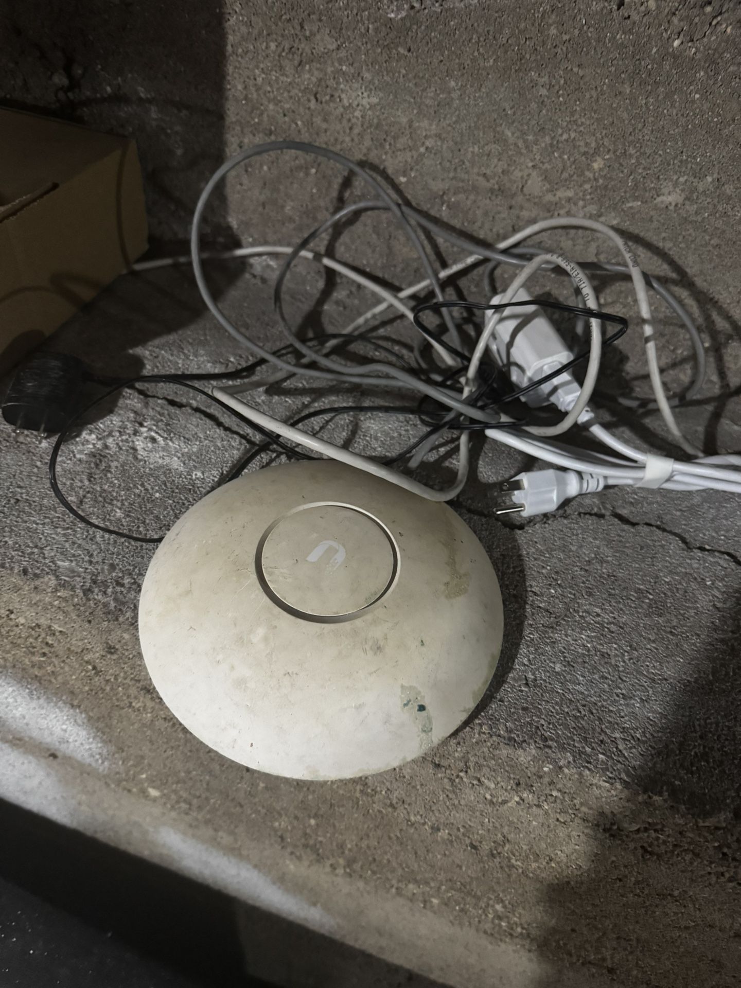 UniFi WiFi POE Router