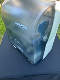 Enmotion towel dispenser