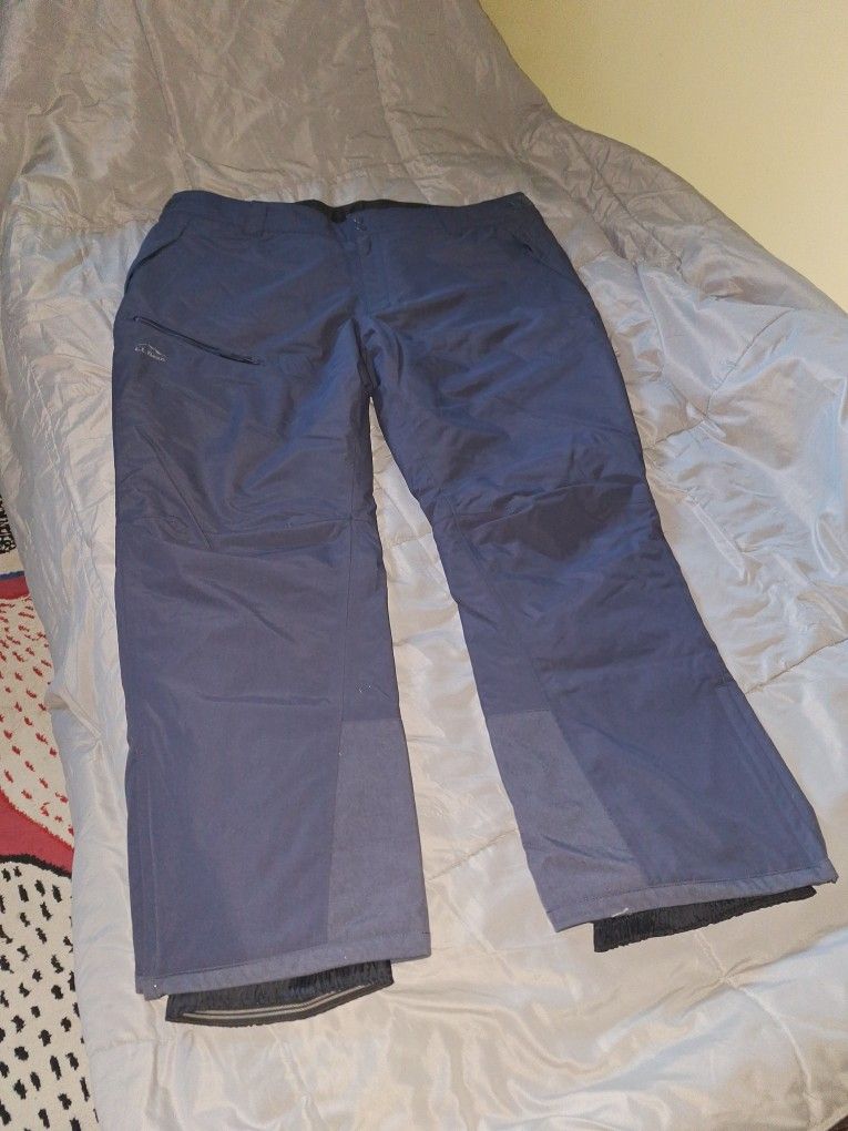 New LLbean  Ski Pants  Mens Xl ( 46 Weist/30 Inseam)