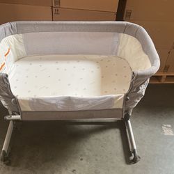 2 In One New Born Baby Bassinet