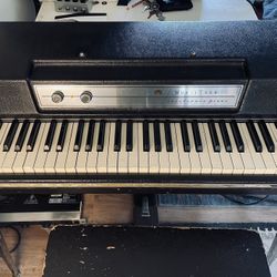 Wurlitzer 200A Electric Piano