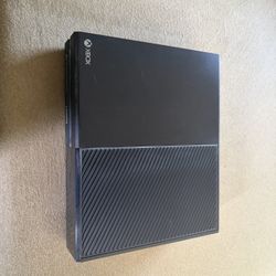 Xbox One With Games/controllers Included