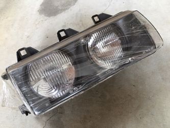 1994-1999 BMW 323 headlight. Brand New.